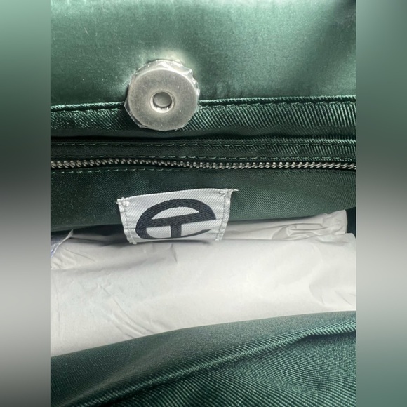 Medium Telfar hunter green puff - Picture 10 of 10